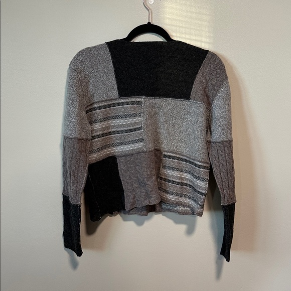 Vintage Eddie Bauer 100% Lambswool Sweater Size Medium - Picture 5 of 6